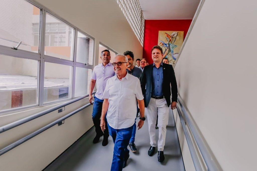 Tratamento contra o câncerMaior Parceiro: Cícero Lucena libera mais de R$ 1,7 milhão em emendas cidadãs para o Hospital Laureano