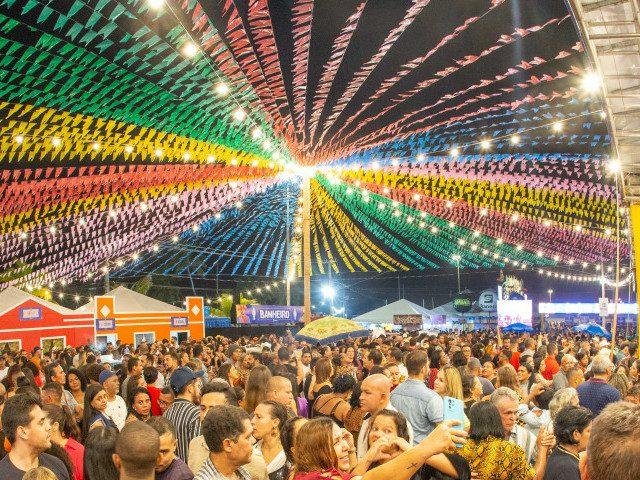 Prefeituras paraibanas gastaram mais de R$ 54 milhões em festas juninas, aponta relatório do TCE