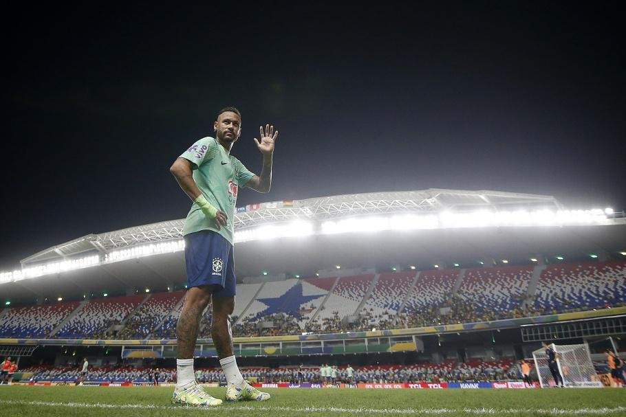 De técnico novo, seleção estreia nas Eliminatórias para a Copa de 2026