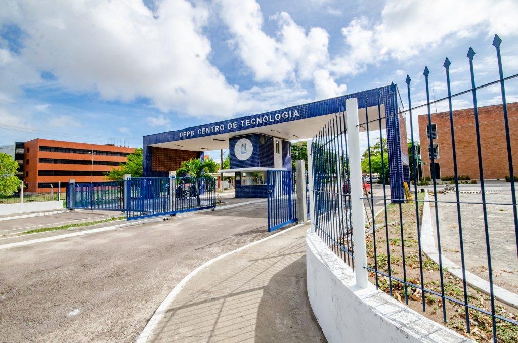 Reitor anuncia novo concurso público para servidores na UFPB
