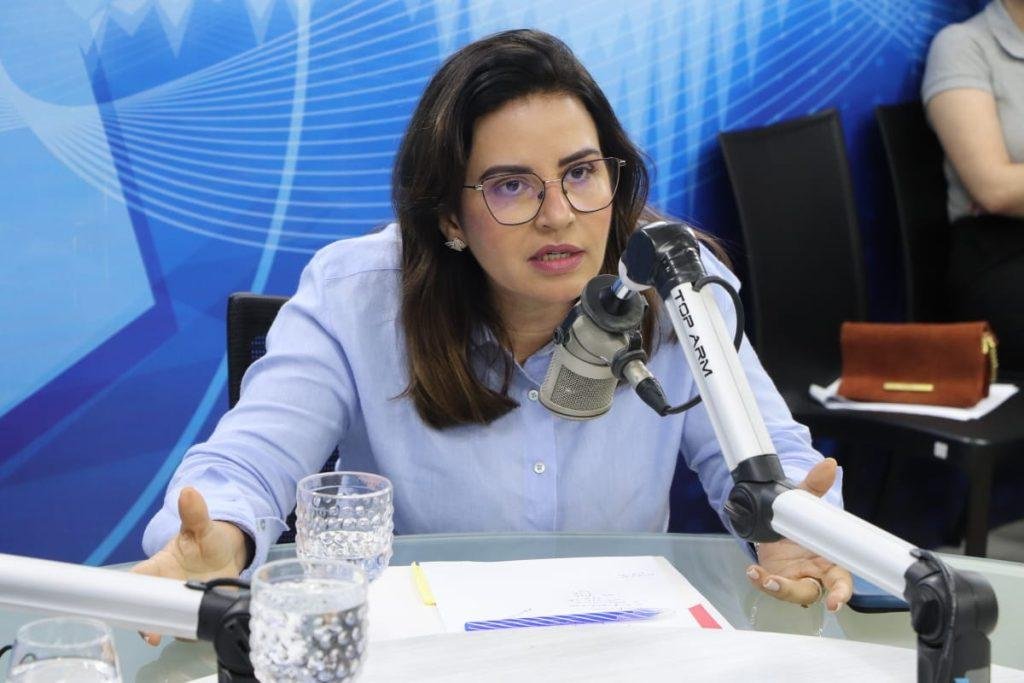 Pollyana Dutra garante que todos os convênios com entre o Governo do Estado e o Padre Zé estão dentro da lei