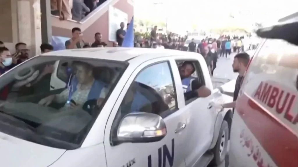 Bombardeio de Israel mata crianças e fere funcionários da ONU; 