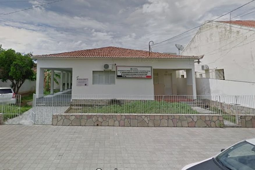 Homem é preso por ameaçar agredir esposa, irmã e a própria mãe em Pombal