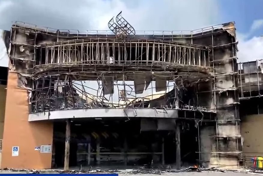 Incêndio em shopping de Guarabira durou cerca de 3h e atingiu três áreas; perícia deve sair em 30 dias