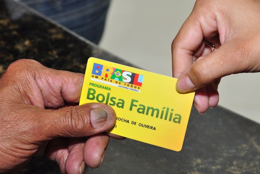 Mais de R$ 468 milhões para Bolsa Família são pagos a 695 mil famílias na Paraíba
