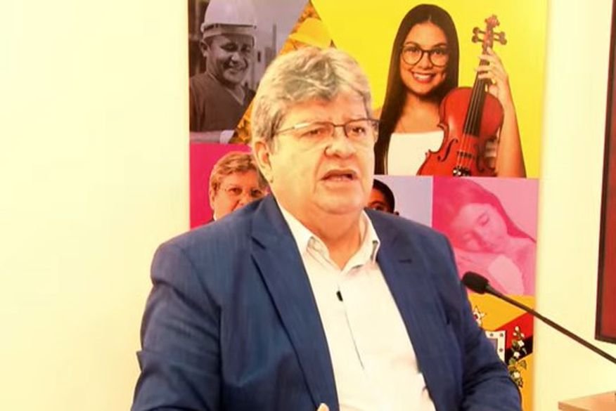 João Azevêdo sanciona lei que proíbe nomeação de condenados por racismo em cargos públicos na Paraíba