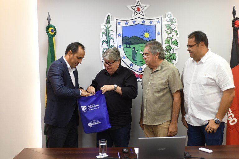 João Azevêdo recebe visita do COB e confirma para novembro Jogos da Juventude 2024 em João Pessoa