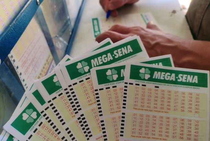 Mega-Sena acumula mais uma vez e prêmio vai a R$ 83 milhões