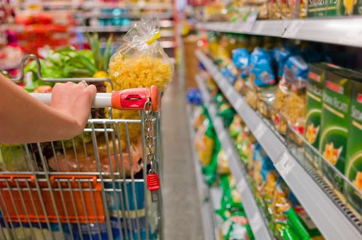 Estudo afirma que 13 milhões de brasileiros deixaram de passar fome em 2023
