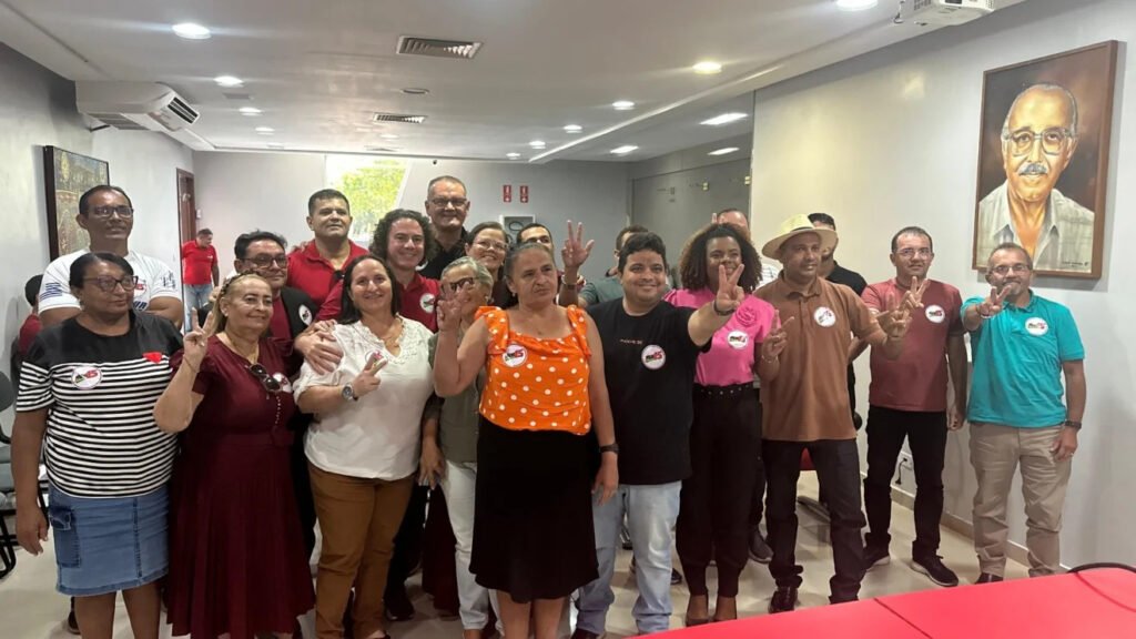 Após ouvir pré-candidatos em Santa Rita, Veneziano anuncia apoio do MDB a Nilvan Ferreira 