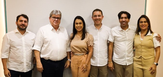 Janela partidária: Candidatos a prefeito e a vice de Cacimba de Dentro se filiam ao PSB