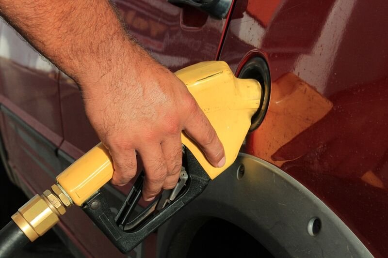 Prefeitura de Caturité compra gasolina suficiente para dar 41 voltas ao mundo