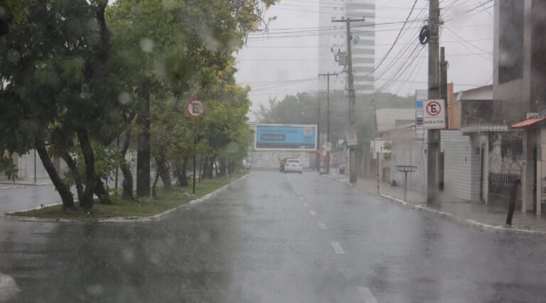 Paraíba tem novo alerta de chuva para 63 municípios; veja lista de cidades