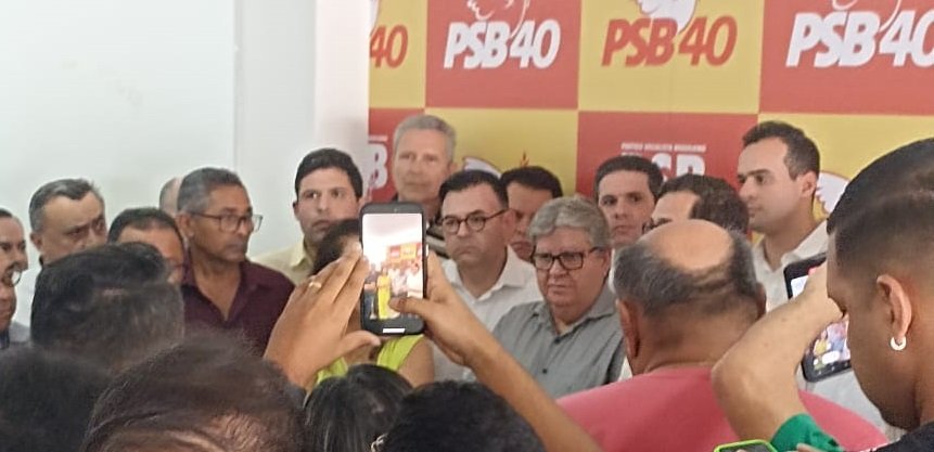João oficializa Raniery como opção da oposição para disputar Prefeitura de Guarabira
