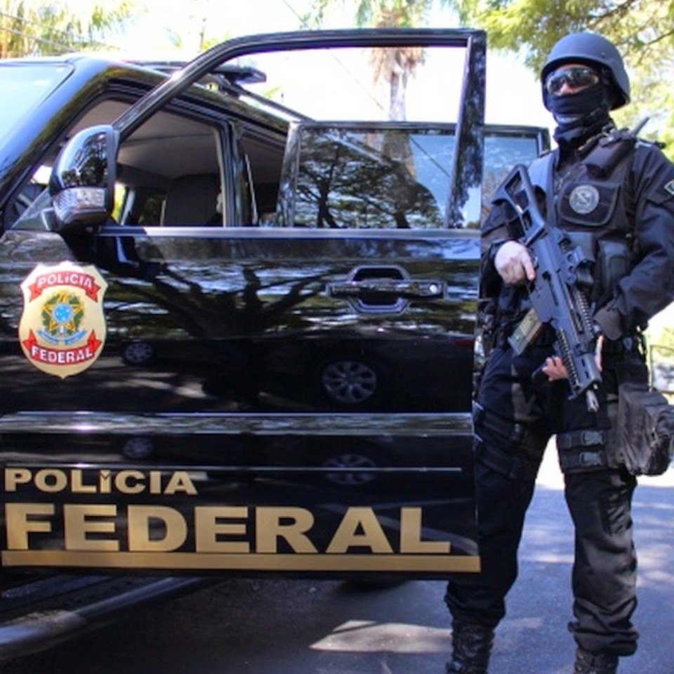 Polícia Federal deflagra operação e desmonta máfia que aplicou golpe de R$ 7,5 bilhões