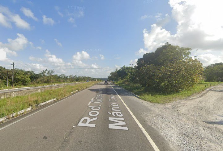 Homem morre após ser atropelado por ônibus na BR-101