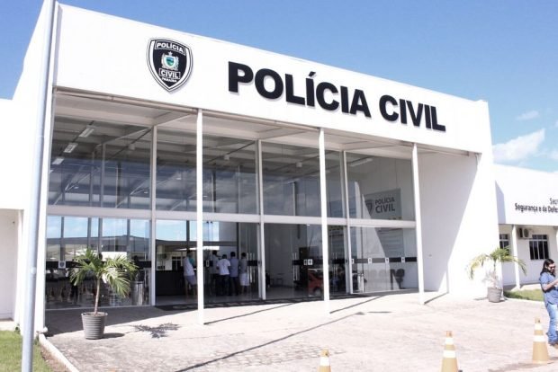 Perseguição policial e troca de tiros termina com suspeito preso em João Pessoa