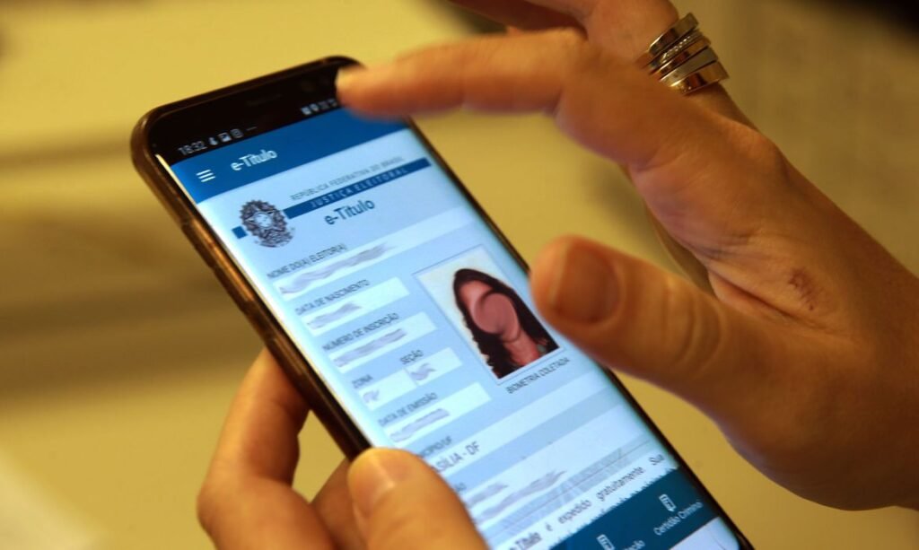 Aprenda a usar o e-Título, justificar seu voto e utilizá-lo como documento