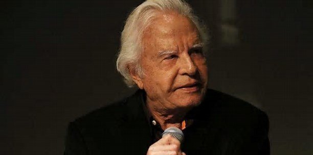 Morre o jornalista Cid Moreira, um dos rostos mais icônicos da televisão brasileira, aos 97 anos Morre o jornalista Cid Moreira, um dos rostos mais icônicos da televisão brasileira, aos 97 anos