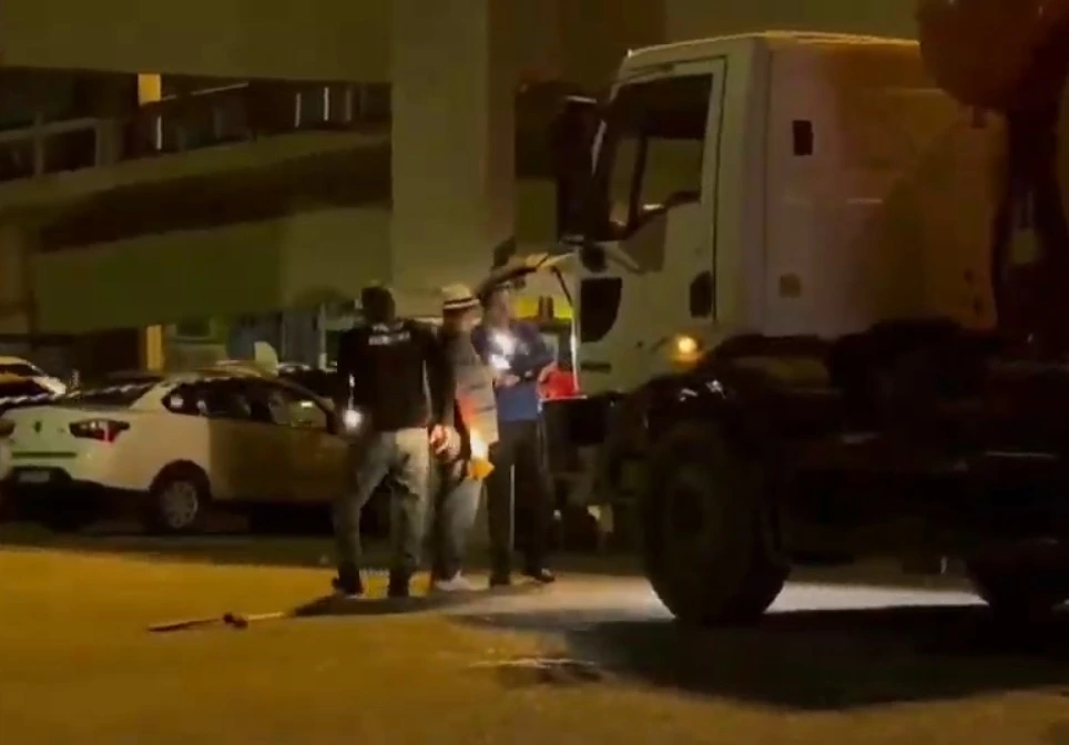Adolescente morre após cair de moto e ser atropelado por caminhão em João Pessoa