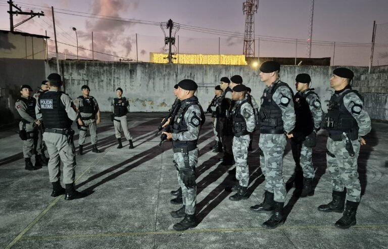 Operação da Polícia Militar cumpre mandados contra suspeitos de integrar da facção criminosa na Grande João Pessoa