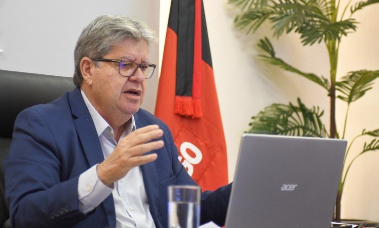 João Azevêdo anuncia construção de novo Centro de Convenções no Sertão