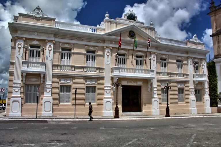 João Azevêdo revela que revitalização dos Palácios da Redenção e dos Despachos deve ser entregue em 5 de agosto