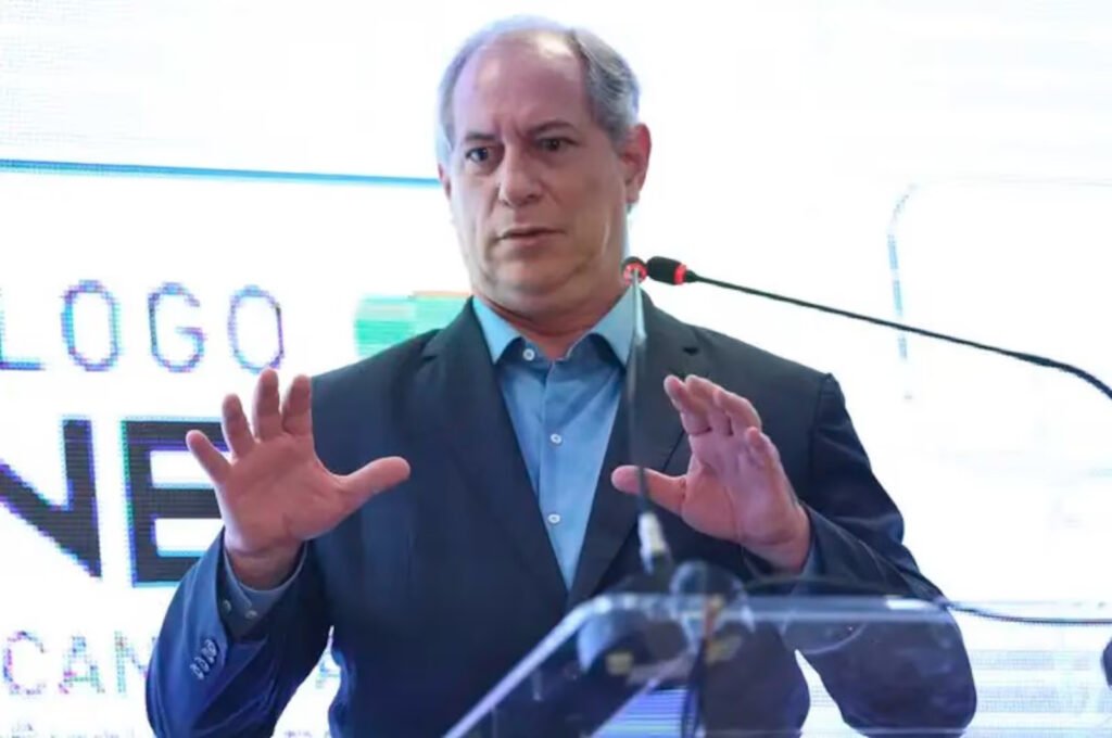 Justiça condena Ciro Gomes por chamar prefeita de ‘assessora para assuntos de cama’