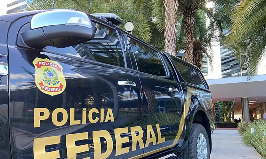 Polícia Federal prende grupo que cobrava R$ 250 mil para monitorar e matar ministros do STF