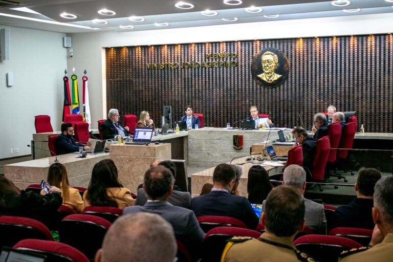 TCE-PB aponta irregularidades em 178 municípios por extrapolar número de servidores temporários; confira os números 