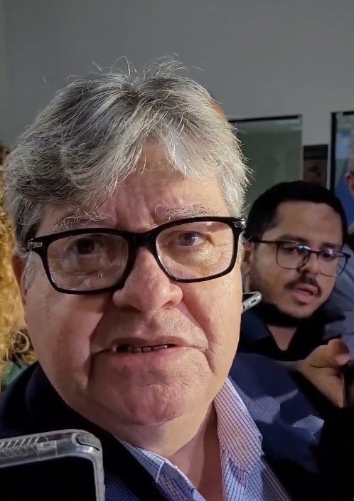 Primeira parcela do 13° será paga nesta semana, confirma João Azevêdo