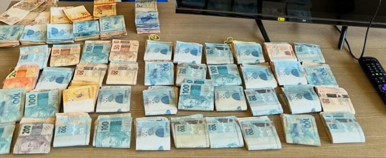 Homem é preso suspeito de furtar mala com R$ 66 mil da casa de empresário em João Pessoa Homem é preso suspeito de furtar mala com R$ 66 mil da casa de empresário em João Pessoa