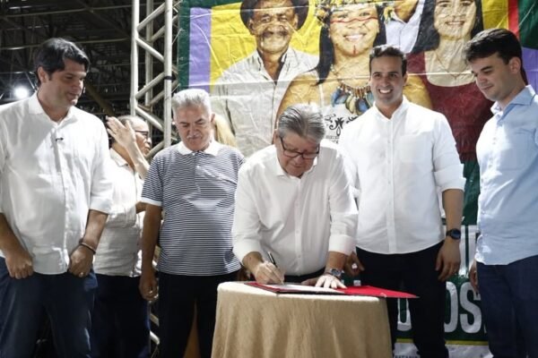 João Azevêdo destina mais de R$ 86,9 milhões de investimentos durante audiência do ODE 2025 em João Pessoa