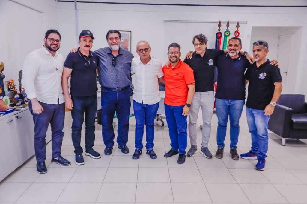 Cícero Lucena garante apoio da Prefeitura de João Pessoa para realização da Marcha para Jesus 2025