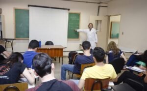 Supremo Tribunal Federal garante piso nacional para professores temporários e SINTEP-PB reforça luta por valorização