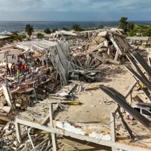 Milagre em meio à tragédia: criança de 11 anos resgatada com vida na Venezuela