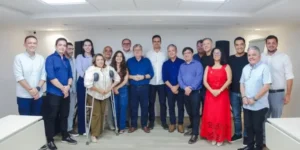 Lucas Ribeiro cria conselho com membros de 14 partidos para campanha eleitoral de 2026: “decisões sobre planos”