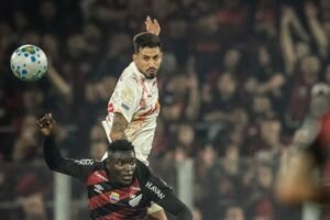 Athletico-PR e Red Bull Bragantino empatam em 1 a 1