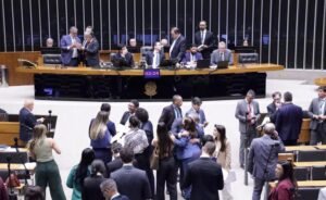 Câmara poderá votar proposta de acompanhamento em tempo real dos estoques de
remédios no SUS